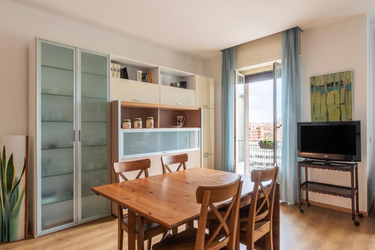 Sunny Apartment Piramide Rome Luaran gambar