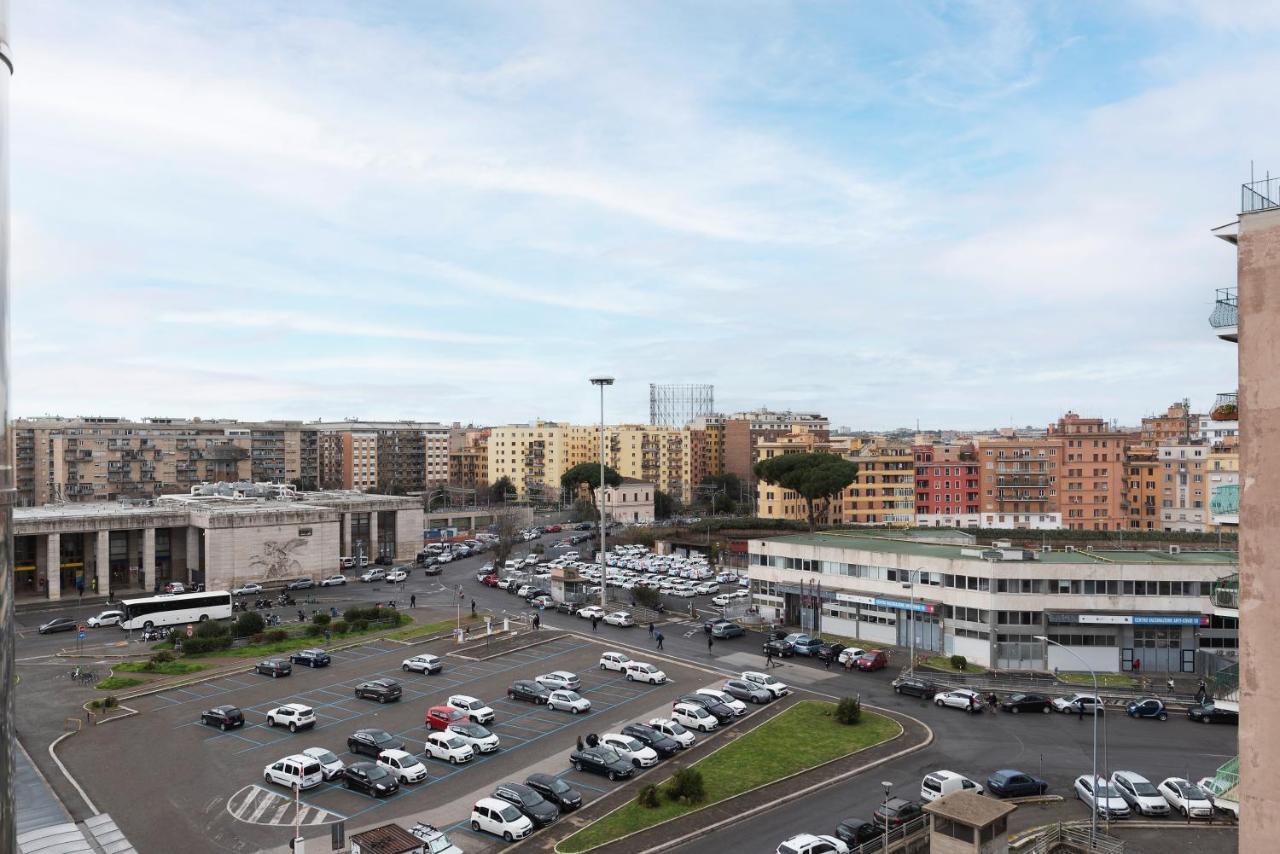 Sunny Apartment Piramide Rome Luaran gambar