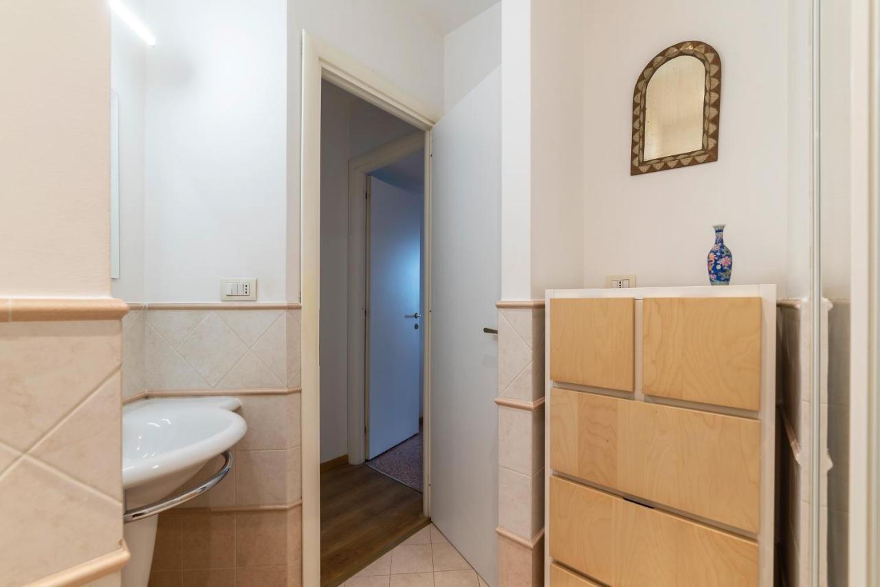Sunny Apartment Piramide Rome Luaran gambar